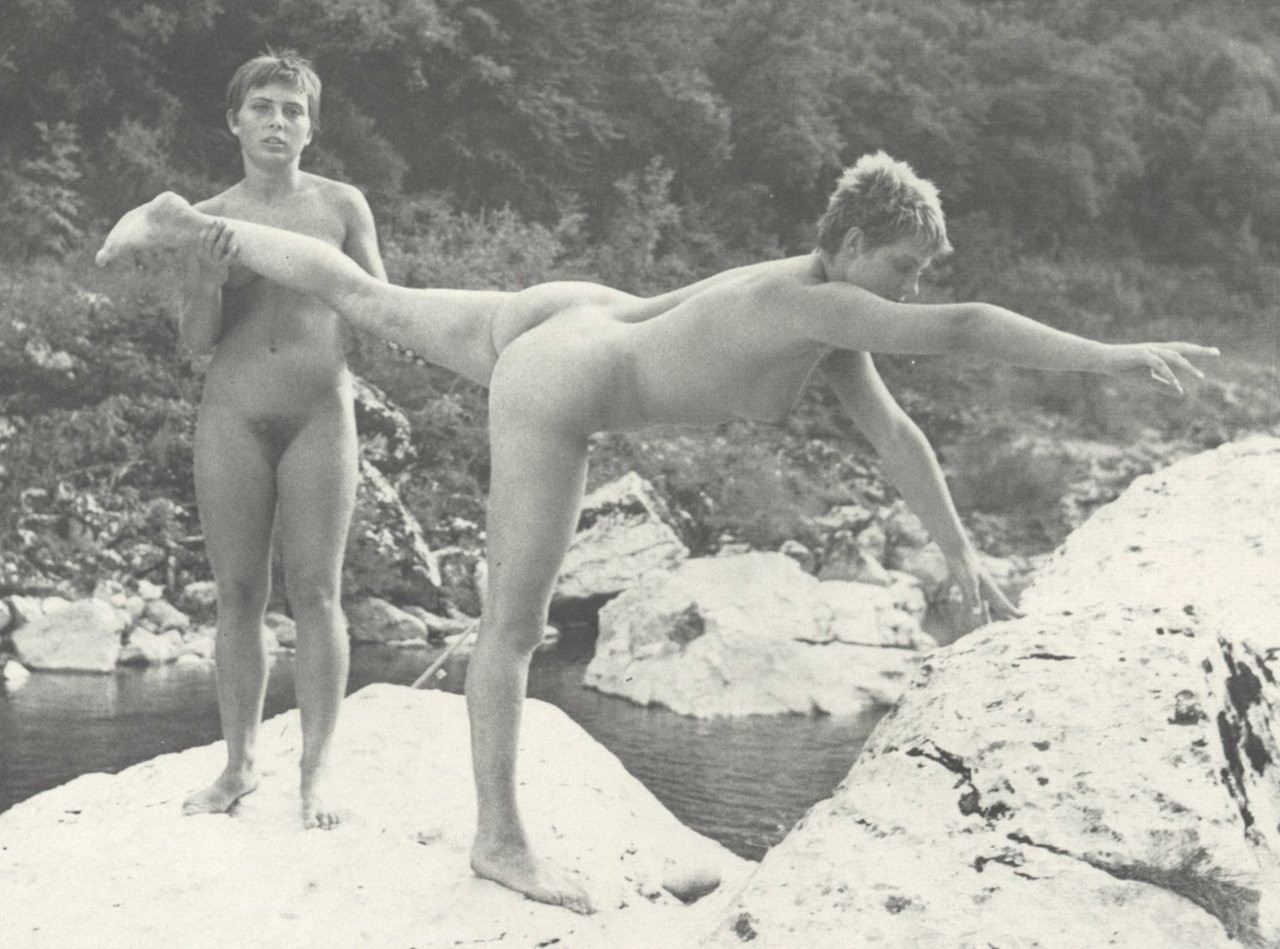 Retro Nudists: Mid-Century Camp Life - photograph 74