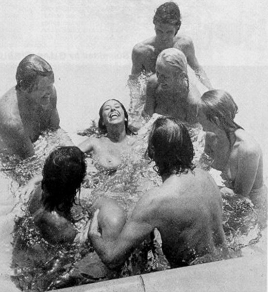 Retro Nudists: Mid-Century Camp Life - photograph 87