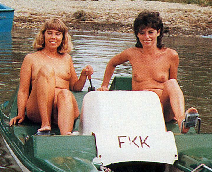 Retro Nudists: Mid-Century Camp Life - photograph 144